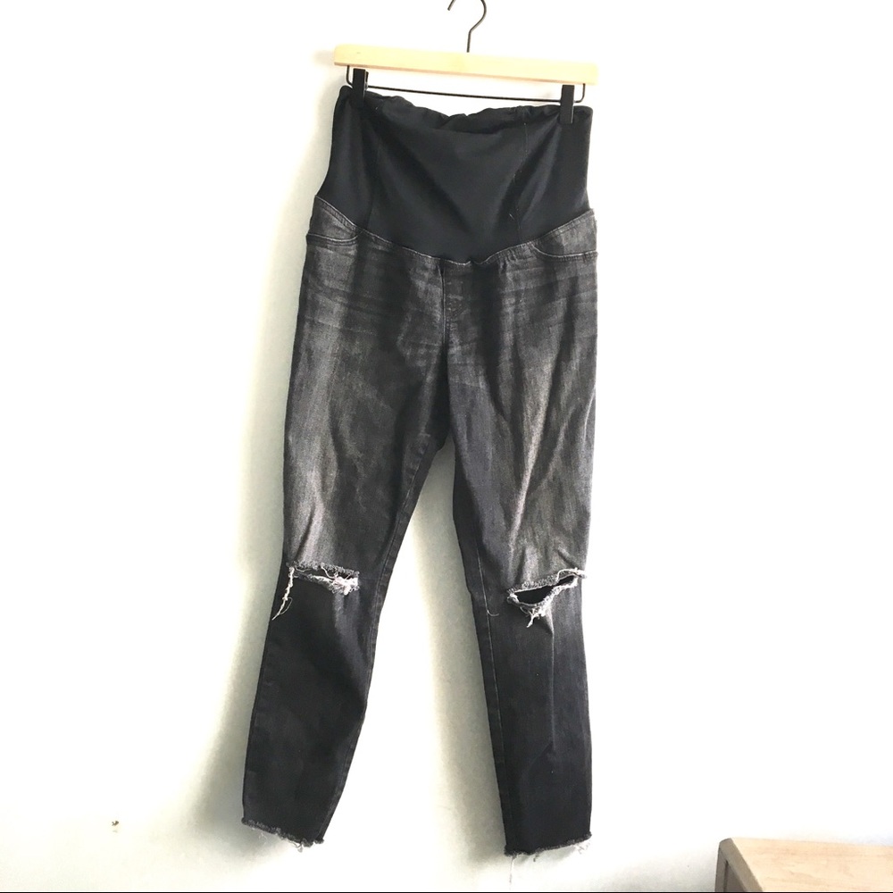 Maternity jeans with reinforced back support!